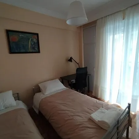 Cozy Three Bdrms At Five Filippou Str Апартаменты *