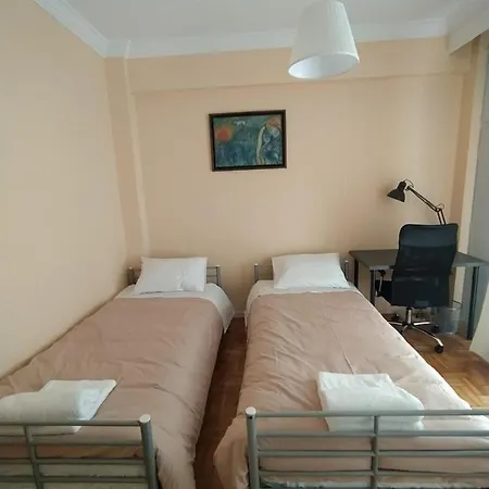 Апартаменты Cozy Three Bdrms At Five Filippou Str Салоники