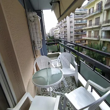 Апартаменты Cozy Three Bdrms At Five Filippou Str Салоники