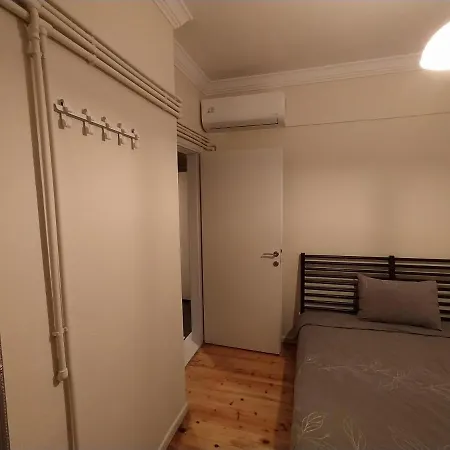 Cozy Three Bdrms At Five Filippou Str Апартаменты *