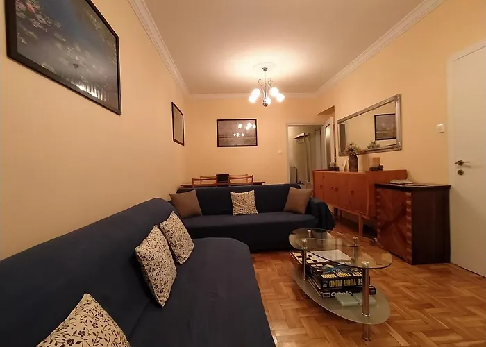 Cozy Three Bdrms At Five Filippou Str Thessalonique