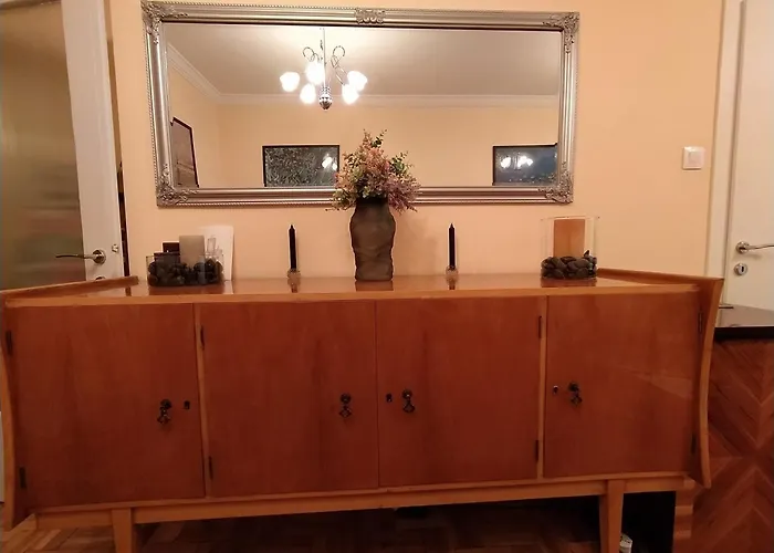 Appartement Cozy Three Bdrms At Five Filippou Str *