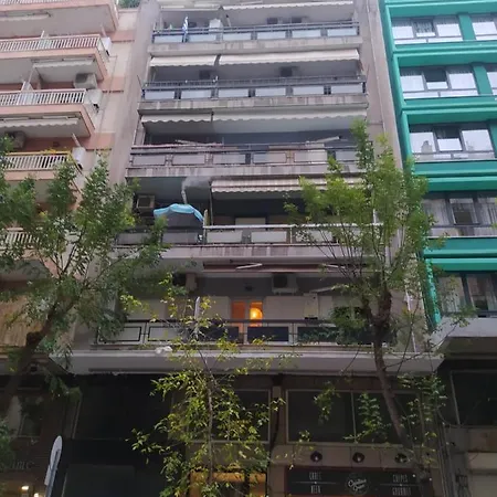 Cozy Three Bdrms At Five Filippou Str * 테살로니키